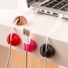 Load image into Gallery viewer, The Wire: Desk Organizing Wire Clips!
